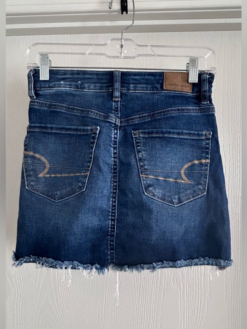 American Eagle Outfitters | Dark Blue Denim Frayed Mini Skirt | Size 00 - Picture 6 of 6